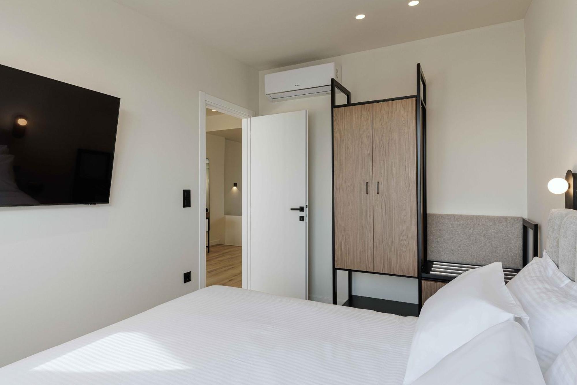 Master Plaka Apartment Athens Exterior photo